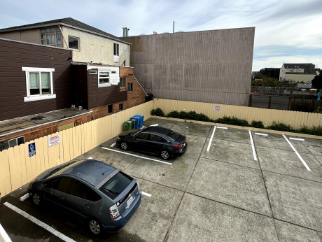 Ocean Inn - Parking